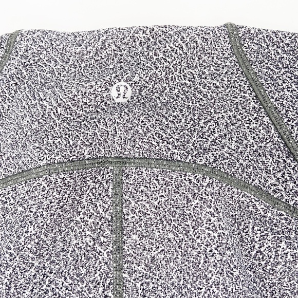 Lululemon Train Times Crop (17") Size 10 - Picture 7 of 7